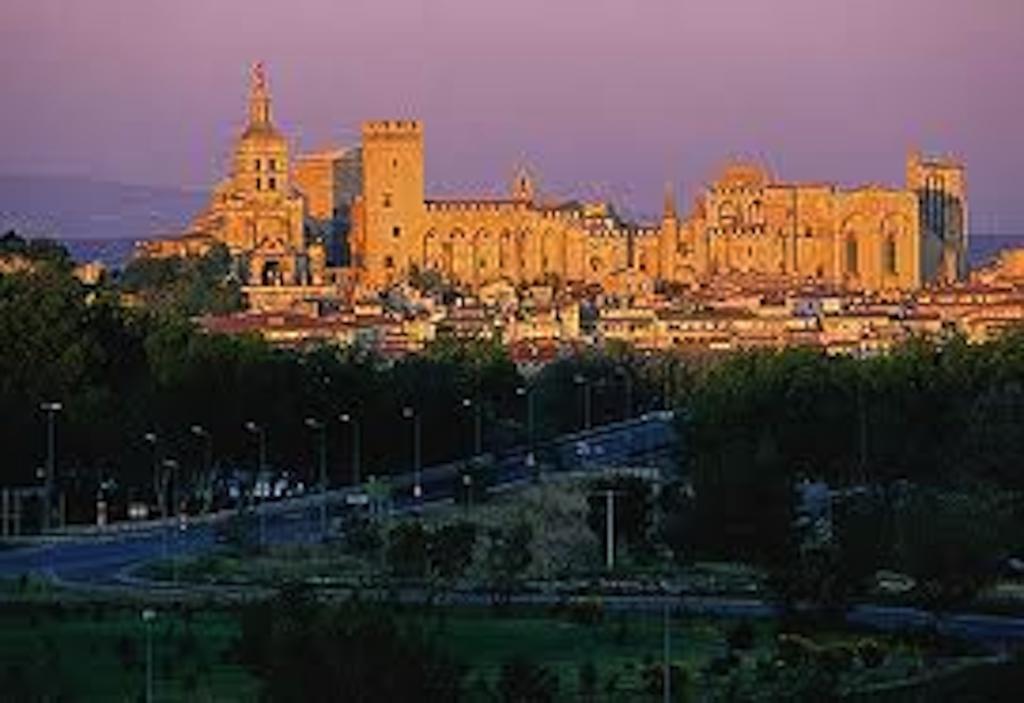 Hotel Kyriad Cap Sud Avignon Luaran gambar
